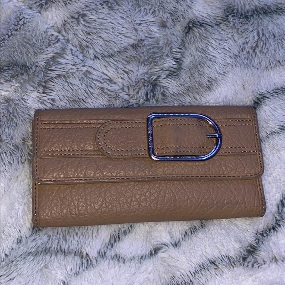 nine west wallet